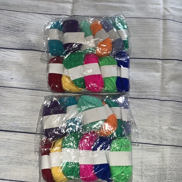 Mini Yarn Bundles (2) NWT - Picture 2 of 4